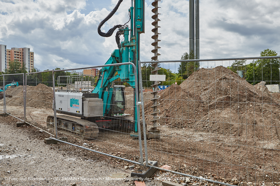 25.07.2023 - Rundgang im Alexisquartier in Neuperlach